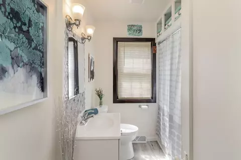 Bath - 330 N Dwiggins St, Griffith, IN 46319 photo 1 of 2