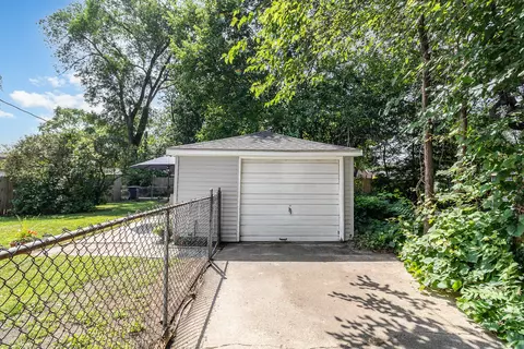 Exterior - 330 N Dwiggins St, Griffith, IN 46319 photo 1 of 10