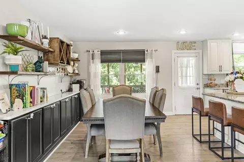 Dining - 533 Northgate Dr, Dyer, IN 46311 photo 2 of 2