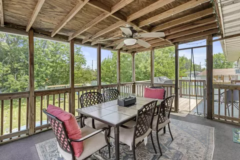 Exterior - 533 Northgate Dr, Dyer, IN 46311 photo 3 of 7