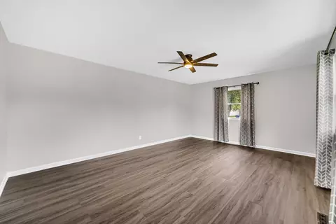 1349 N Jay Cir, Griffith, IN 46319 photo 15