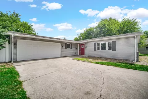 1349 N Jay Cir, Griffith, IN 46319 photo 4
