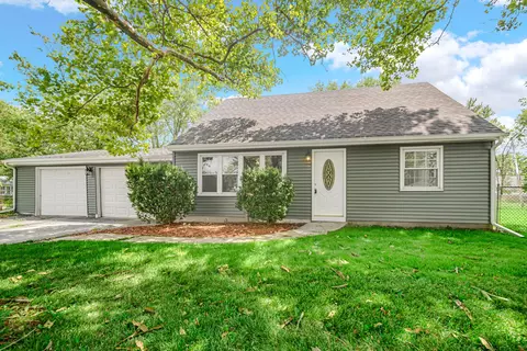 739 Fremont Rd, Valparaiso, IN 46385