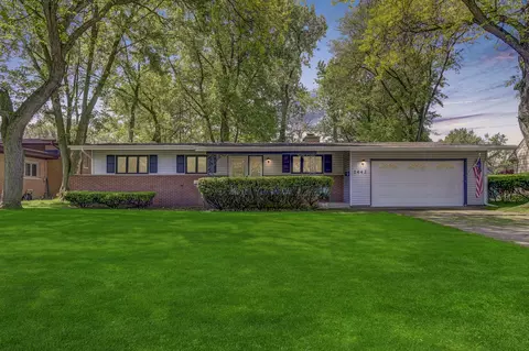 1442 Melbrook Dr, Munster, IN 46321