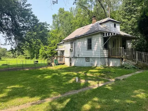 4380 Roosevelt Pl, Gary, IN 46408 photo 2
