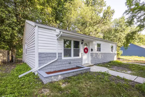 Exterior - 1111 Benton St, Gary, IN 46403 photo 4 of 5