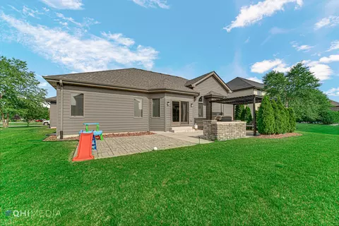 10300 Whitehall Gdn, Munster, IN 46321 photo 28