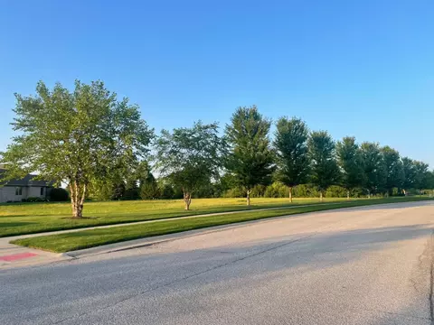 1606 Chalone Ct, Crown Point, IN 46307 photo 5