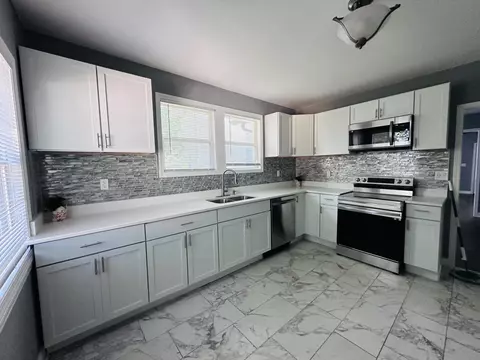 4331 Madison St, Gary, IN 46408 photo 5