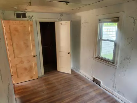 1333 N Cline Ave, Griffith, IN 46319 photo 9