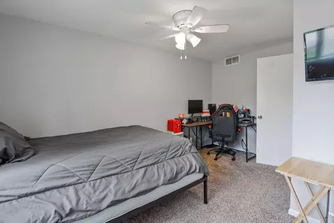 Bedroom - 2584 Parkview St, Portage, IN 46368 photo 1 of 2
