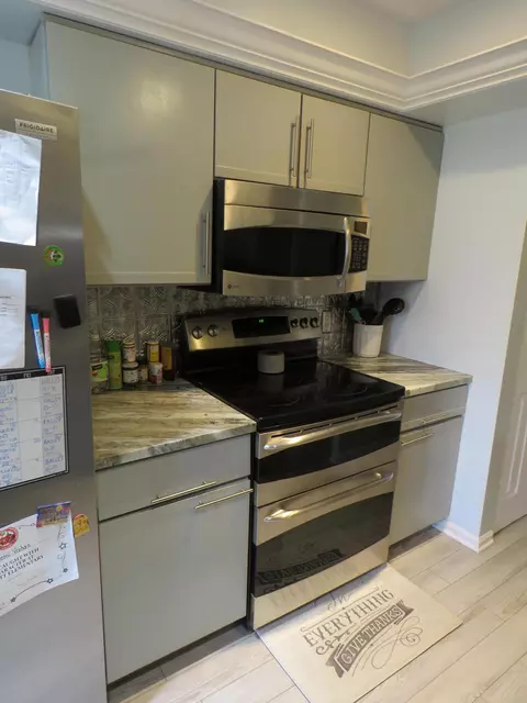 Kitchen - 910 Ridge Rd #312, Munster, IN 46321 photo 1 of 6