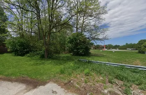 794 Eagle Creek Rd, Valparaiso, IN 46385