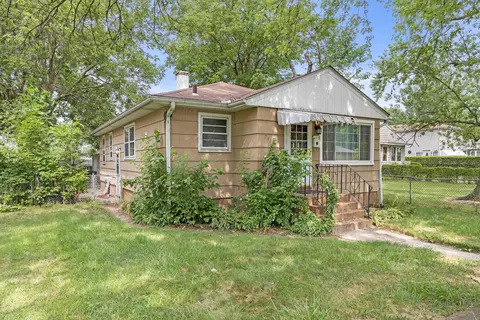 7430 Walnut Ave, Hammond, IN 46324