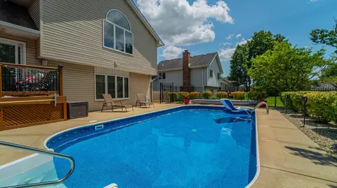 2924 Morningside Dr, Crown Point, IN 46307 photo 4