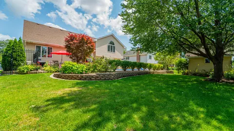 2924 Morningside Dr, Crown Point, IN 46307 photo 65