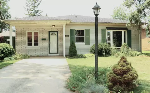 6932 Schneider Ave, Hammond, IN 46323
