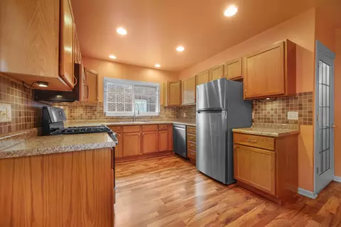 Kitchen - 1637 Davis Ave, Whiting, IN 46394 photo 1 of 3