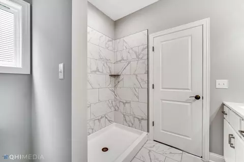314 Holst Ln, Valparaiso, IN 46385 photo 10