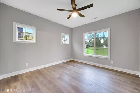 314 Holst Ln, Valparaiso, IN 46385 photo 8