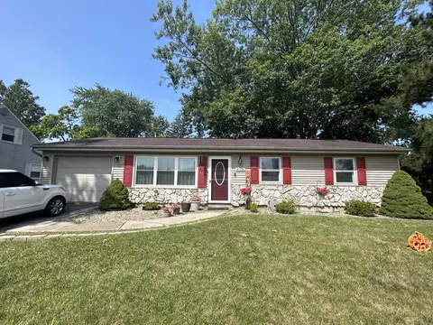 756 Baltimore Rd, Valparaiso, IN 46385