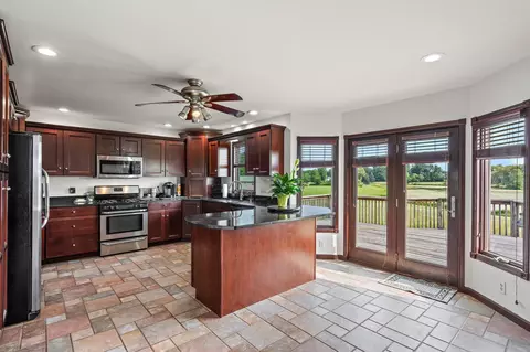 Kitchen - 3864 W 153rd Ave, Crown Point, IN 46307 photo 6 of 8
