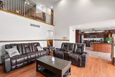 Living - 3864 W 153rd Ave, Crown Point, IN 46307 photo 3 of 5