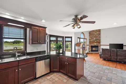 Kitchen - 3864 W 153rd Ave, Crown Point, IN 46307 photo 7 of 8