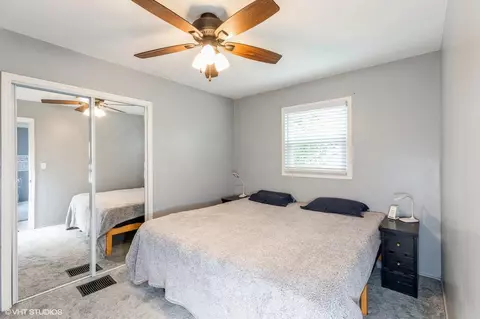 319 N Wiggs St, Griffith, IN 46319 photo 11