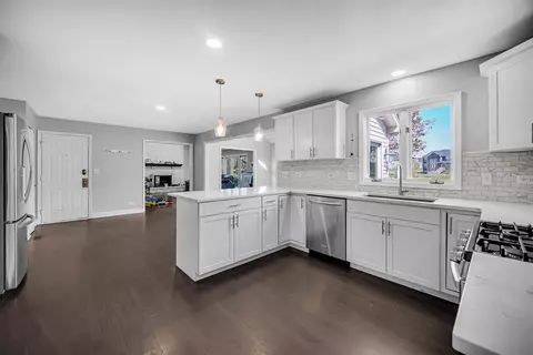 2643 Partlow Dr, Naperville, IL 60564 photo 5