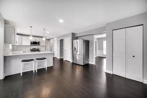 2643 Partlow Dr, Naperville, IL 60564 photo 8