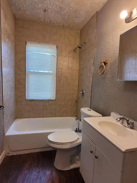 817 Tyler St, Gary, IN 46402 photo 6