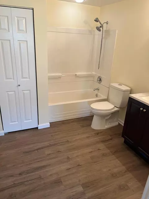 601 E Pine Pl, Griffith, IN 46319 photo 8