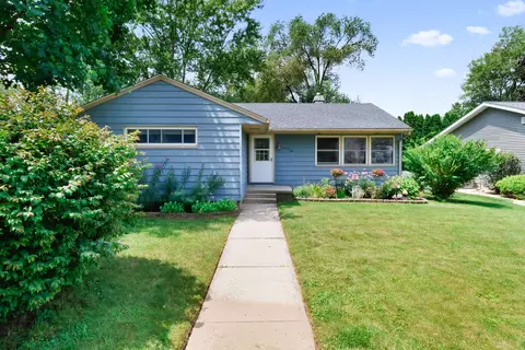 1201 Kenwood Ave, Valparaiso, IN 46385