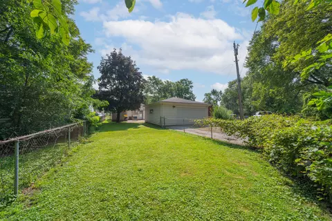 418 N Raymond St, Griffith, IN 46319 photo 3