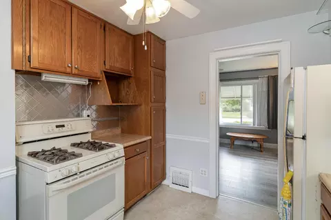 137 N Raymond St, Griffith, IN 46319 photo 11