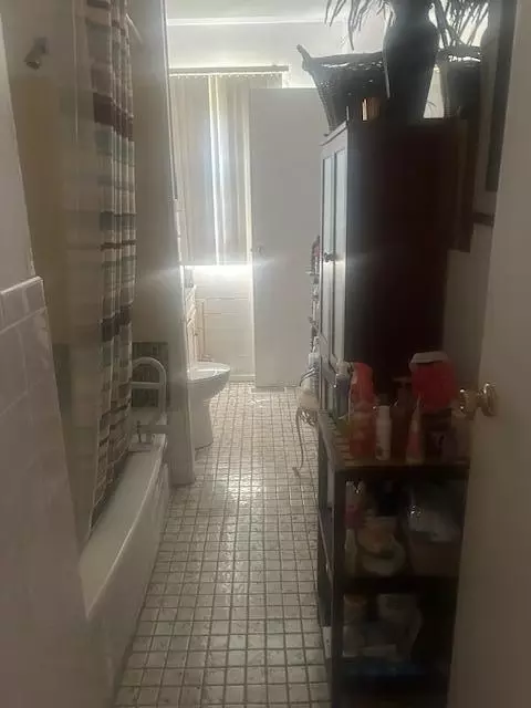 Bath - 9321 E 5th Ave, Gary, IN 46403 photo 1 of 1