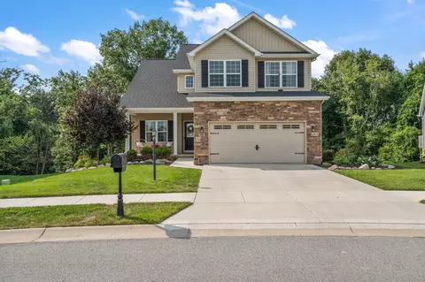 920 Maghera Dr, Valparaiso, IN 46385