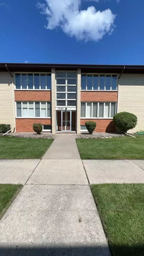 7646 Hohman Ave #8, Munster, IN 46321