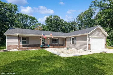 10836 N 555, De Motte, IN 46310 photo 1