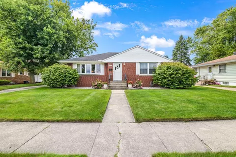 3028 Franklin St, Highland, IN 46322