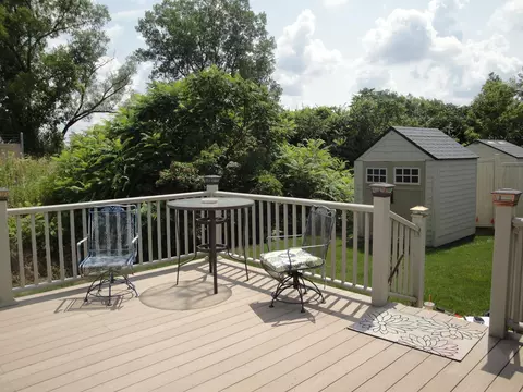 Exterior - 1225 Thistle Dr, Griffith, IN 46319 photo 5 of 9