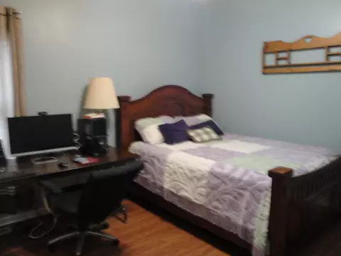 Bedroom - 1225 Thistle Dr, Griffith, IN 46319 photo 3 of 4