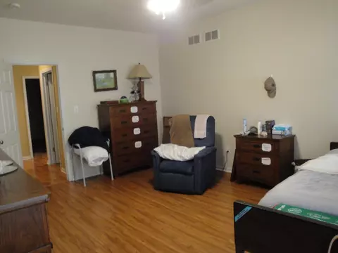 Bedroom - 1225 Thistle Dr, Griffith, IN 46319 photo 2 of 4