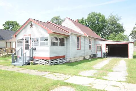 746 N Jefferson St, Rensselaer, IN 47978