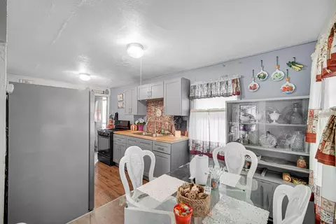 2154 Roosevelt Pl, Gary, IN 46404 photo 21