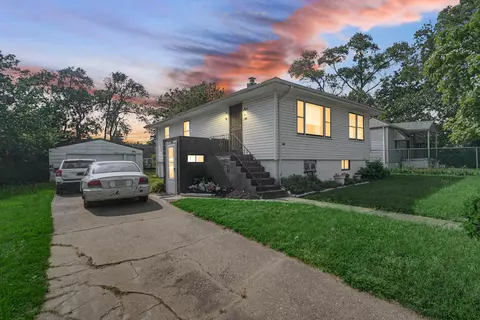 2154 Roosevelt Pl, Gary, IN 46404 photo 1