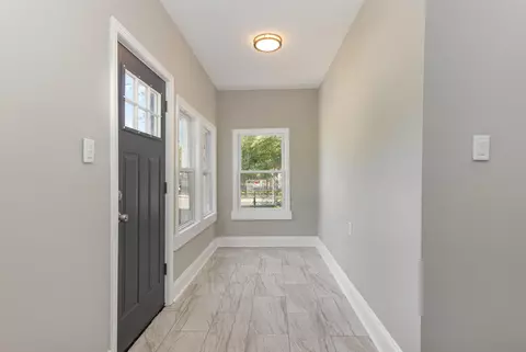 Entry Way - 1205 W 41st Ave, Gary, IN 46408 photo 1 of 2