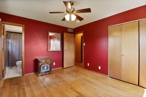 947 Mohawk Dr, Crown Point, IN 46307 photo 11
