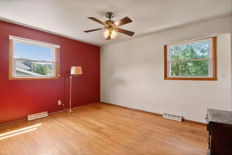 947 Mohawk Dr, Crown Point, IN 46307 photo 10